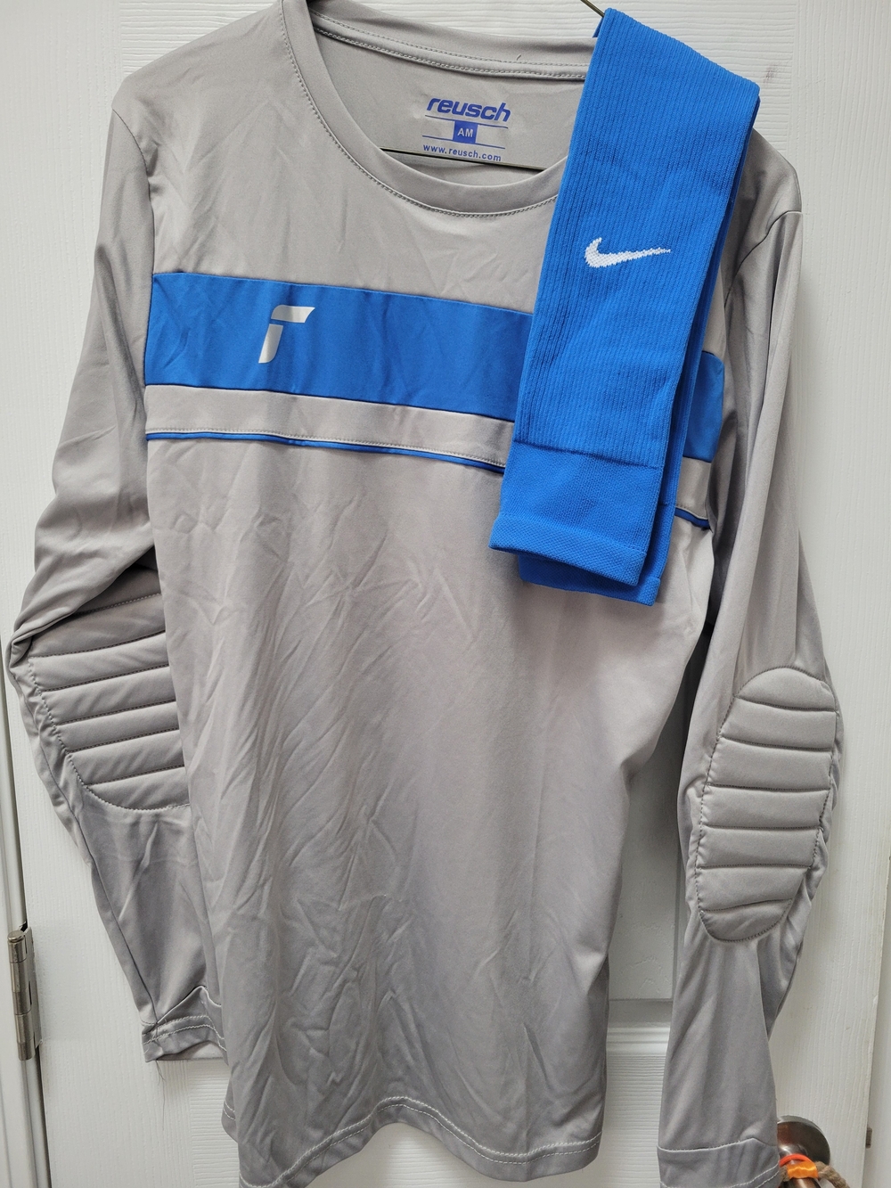 Reusch Men's Goalkeeper Jersey in Light Gray & Blue w/blue Nike sleeves